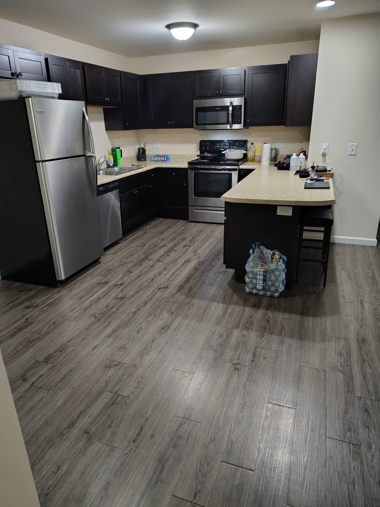 Same kitchen clean and organized after cleaning