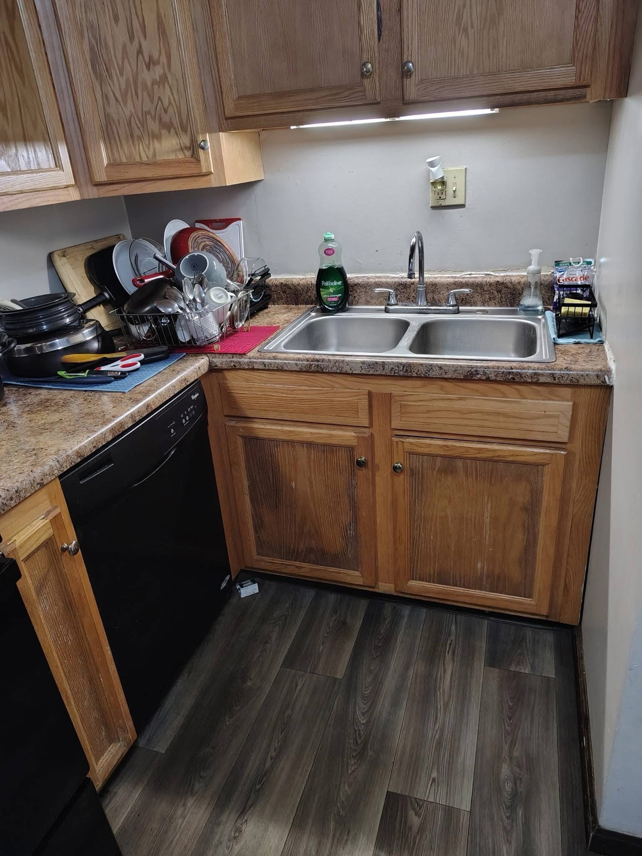 Same sink and counter clear after cleaning